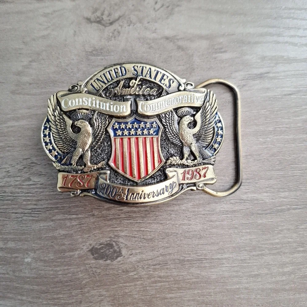Vintage Brass Belt Buckle USA Commemorative 200 years 1787- 1987